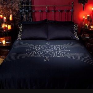 Elegant Black Duvet Set by Sin in Linen - King